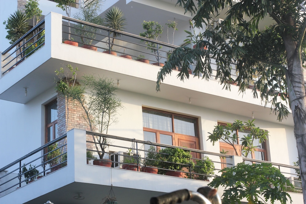 Sovereign Residency