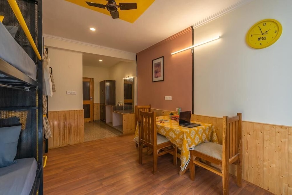 The Hosteller Manali, Old Manali