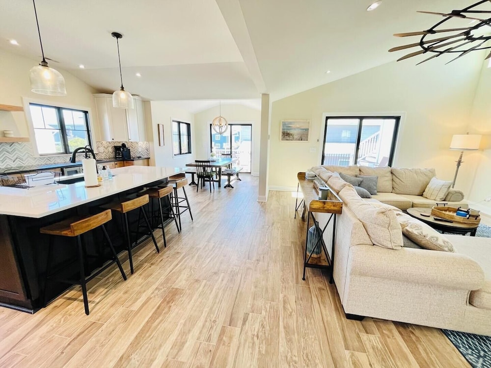 SEA Side Drive 8