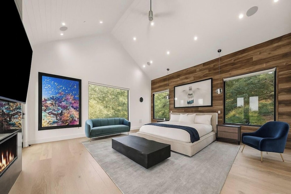 Oak Haven Sanctuary - Grand Estate With Pool, Guest House & Scenic Views