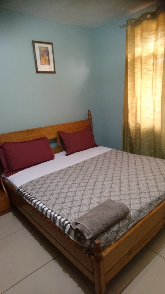 The Golden Apple Guest House