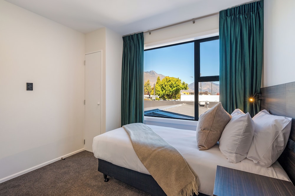 Luxe Suites and Apartments
