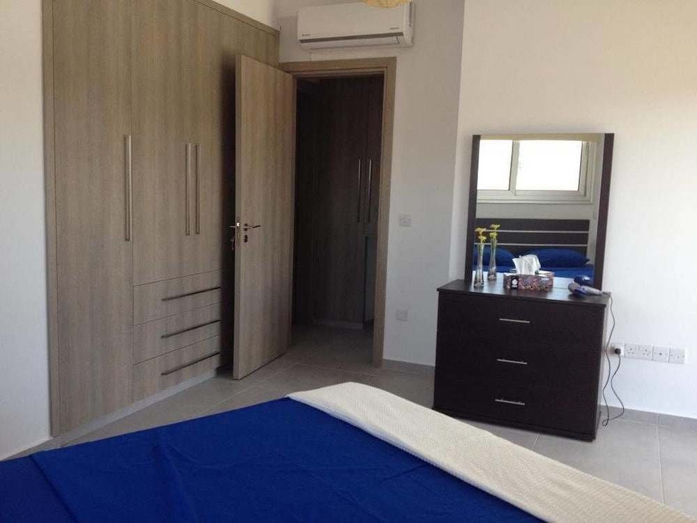 Niro Apartments