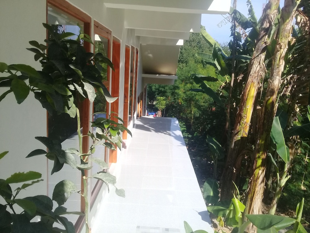 Pesona Restaurant and Room
