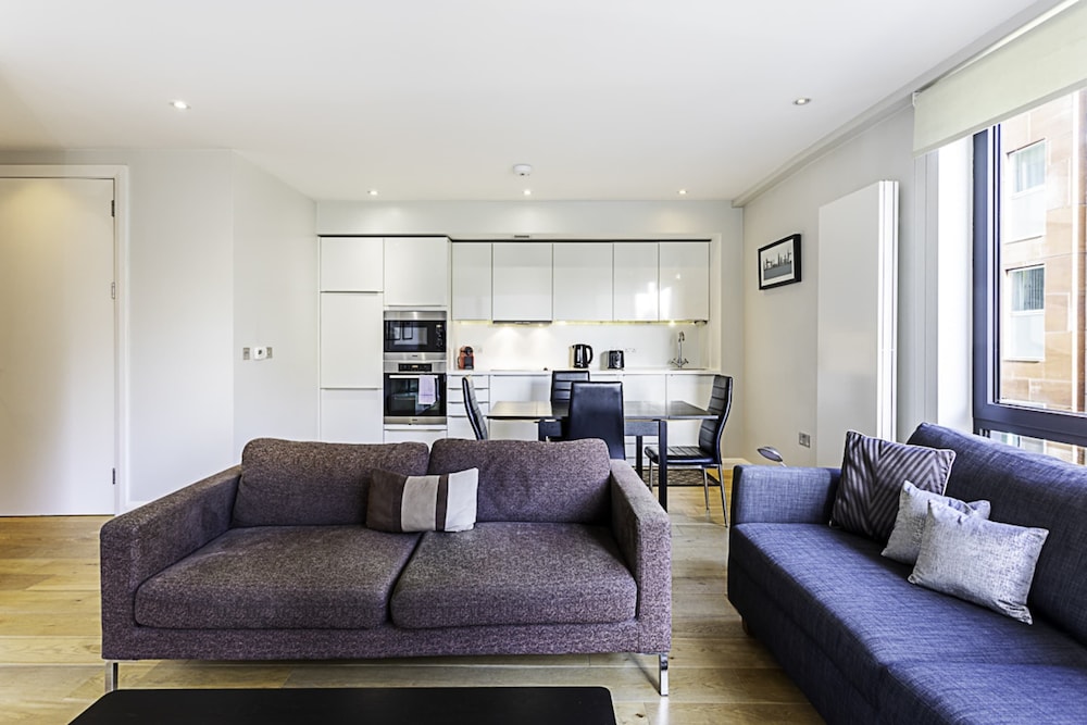 Wonderful Holborn Apartment