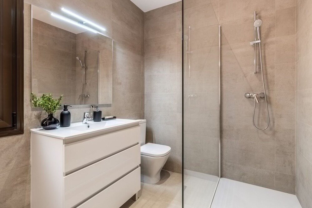 Sebastiano - 3 Bedrooms and Balcony in Almagro