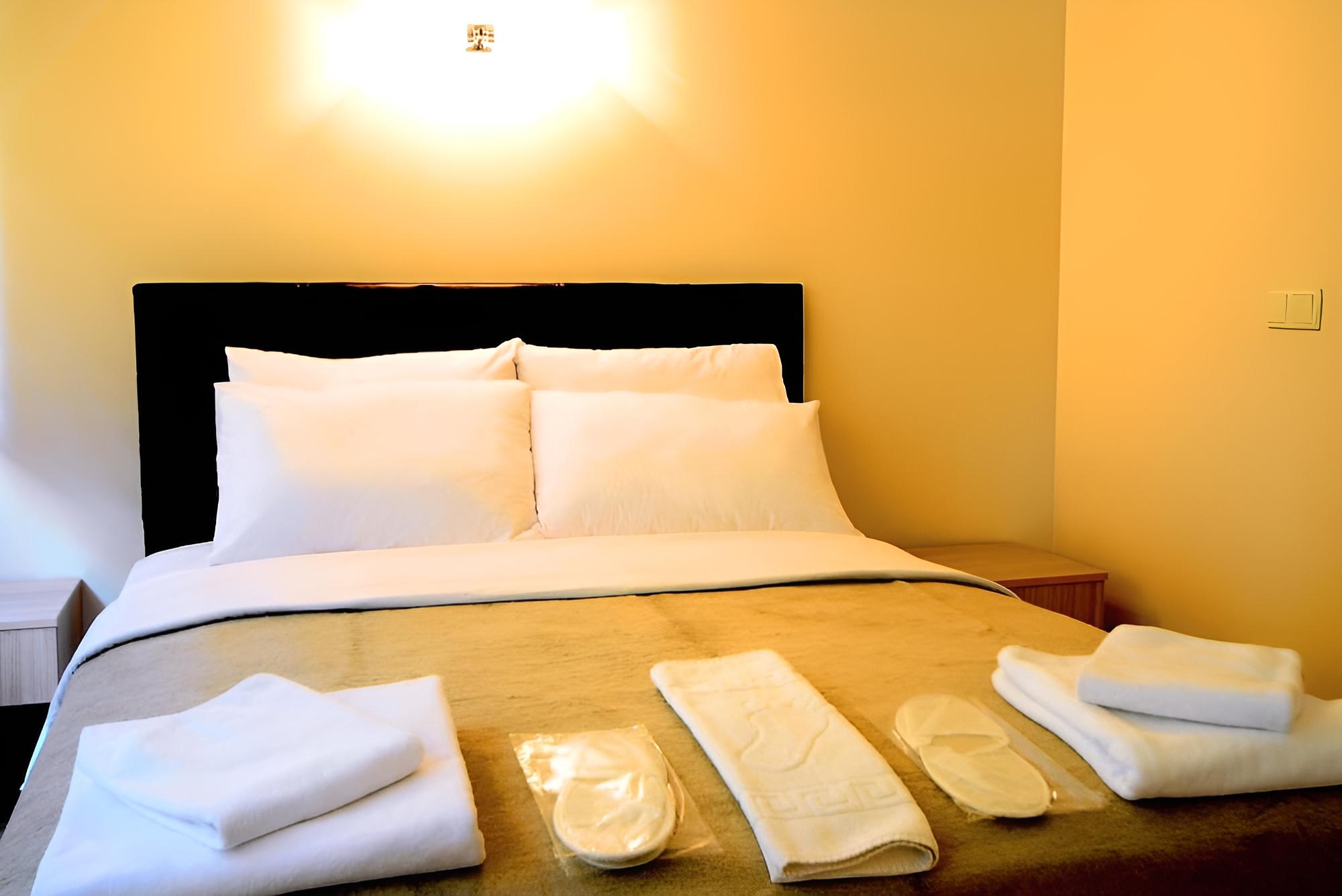 Atrium Suites