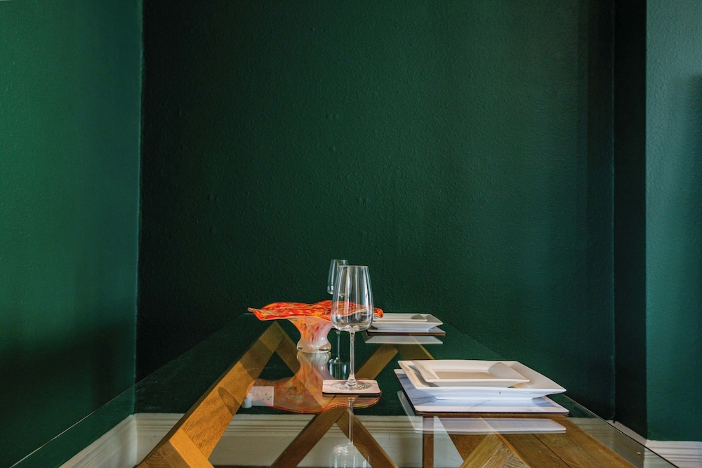 Host Stay Broadbanks Apartment