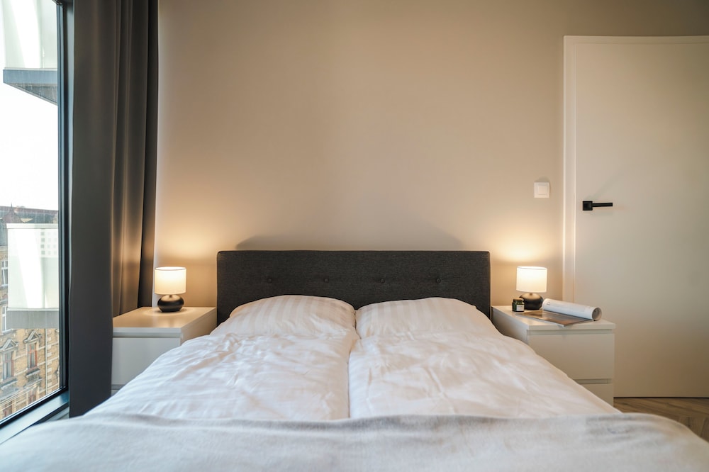 Global Apartments