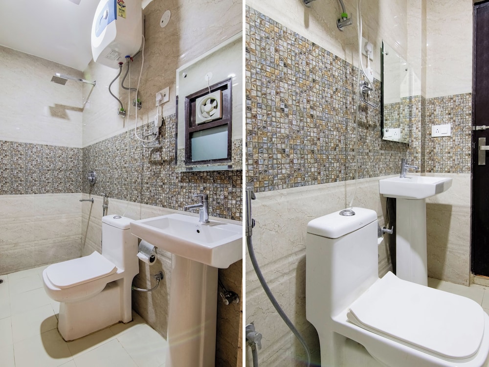 Hotel Dolphin Near IGI Airport
