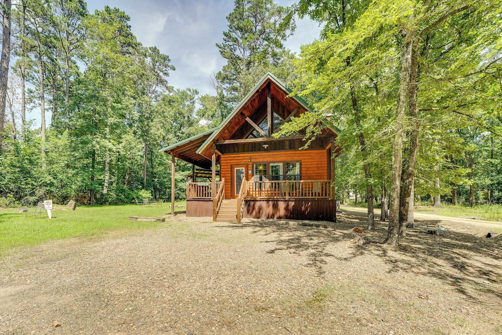 4 Mi to Broken Bow Lake: 'wee Bear Cabin' Getaway!