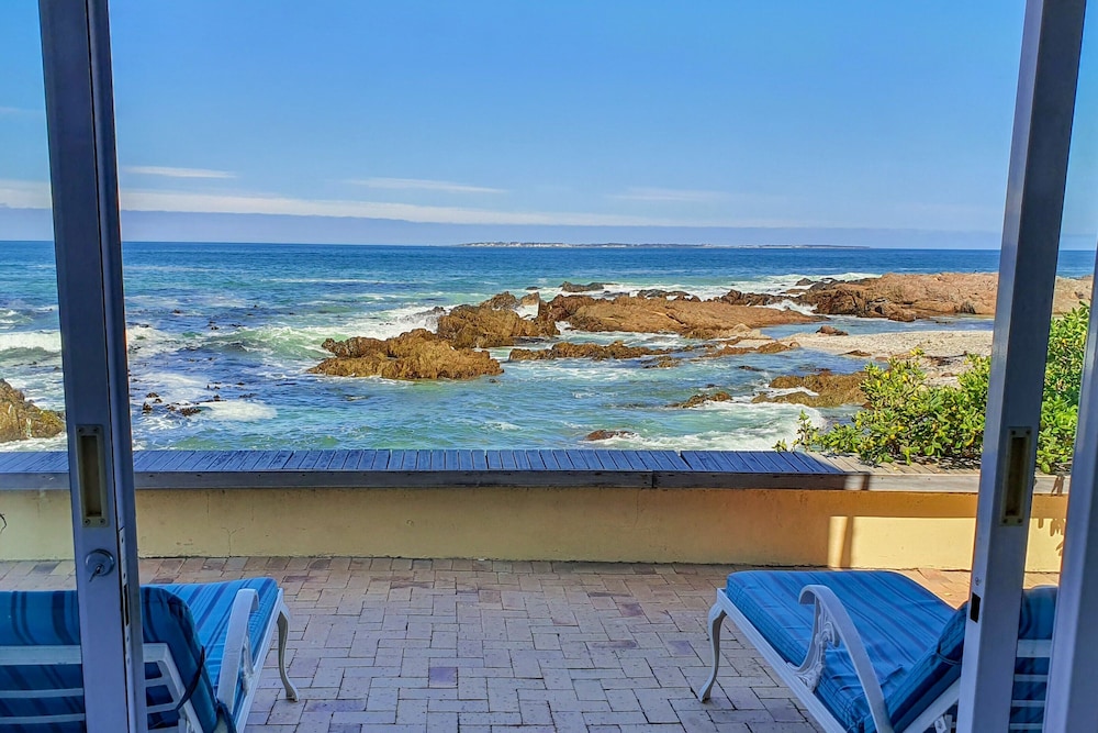 Pinard On Sea view 4