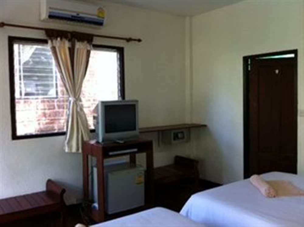 Sunset Cove Resort