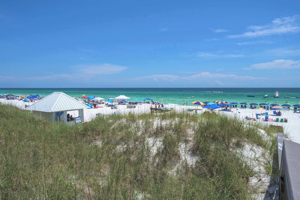 Seascape - Across From Pool and Tennis - Beach