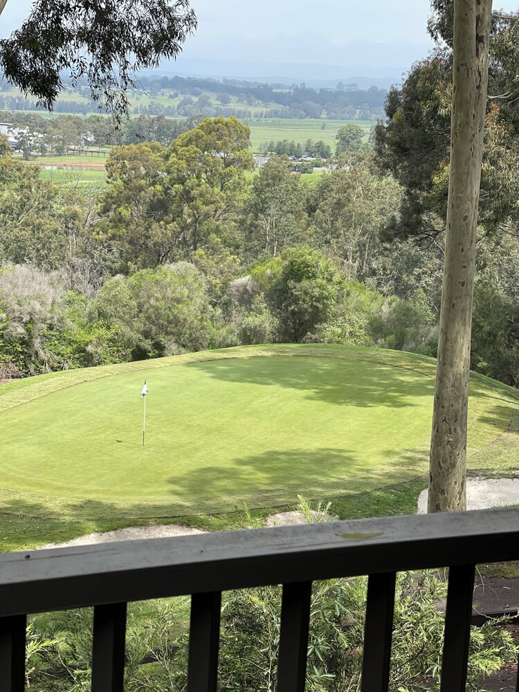 CYPRESS LAKES HUNTER VALLEY