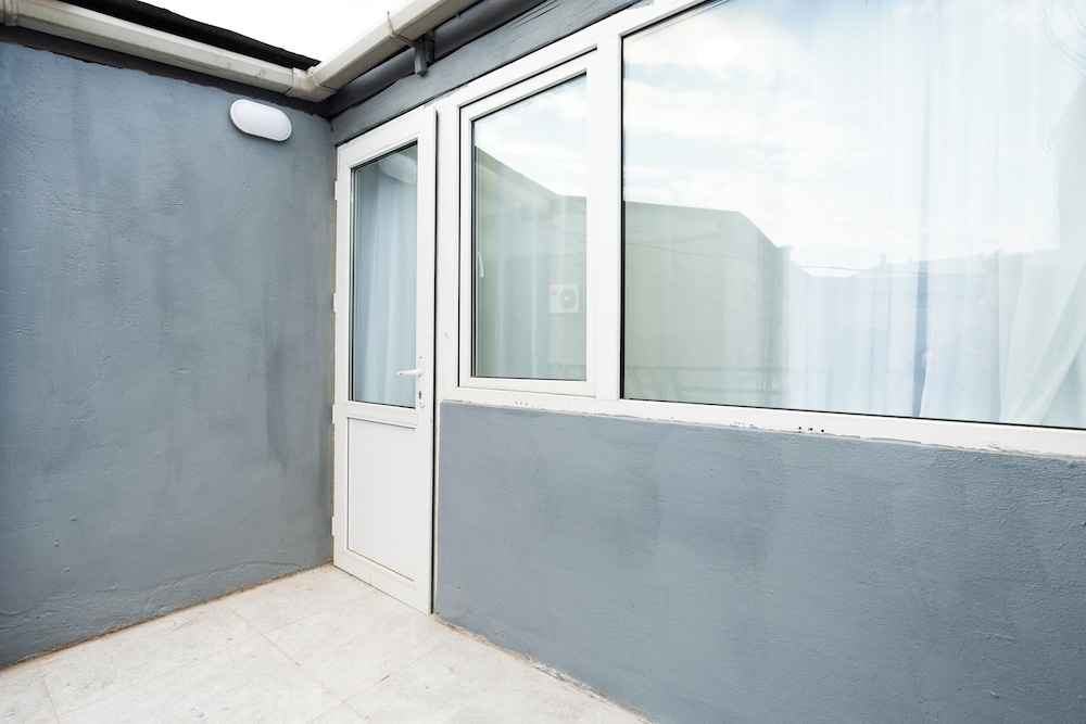 Chic & Modern 4BR Home in Old Tbilisi