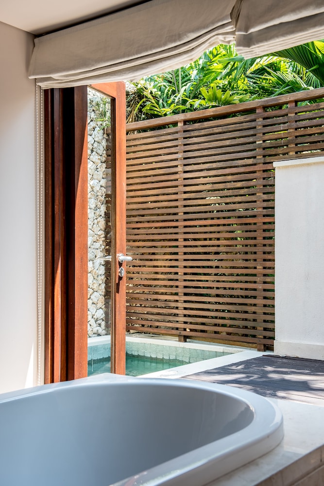 The Ungasan Clifftop Resort 48