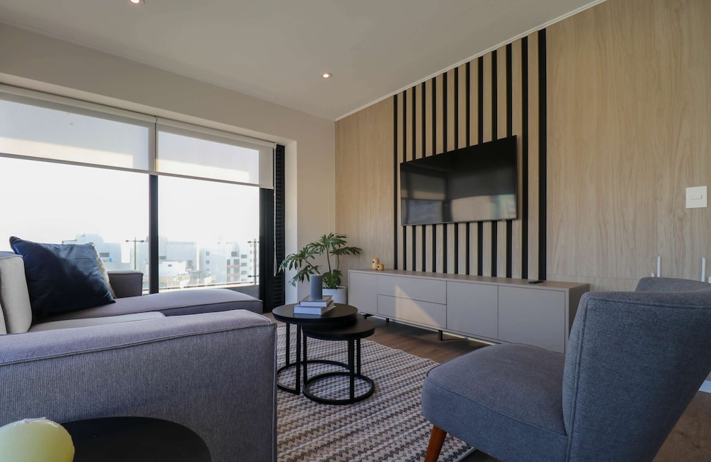 w Divine 3BR w Balcony Near Larcomar