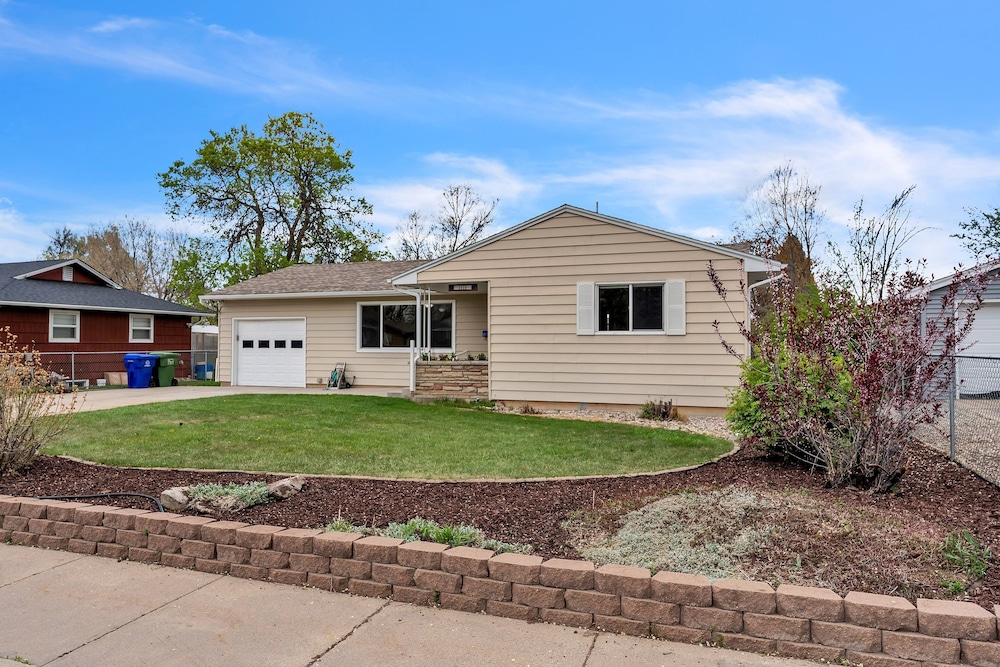 Cozy Loveland Ranch Perfect For Relaxation 3 Bedroom Home