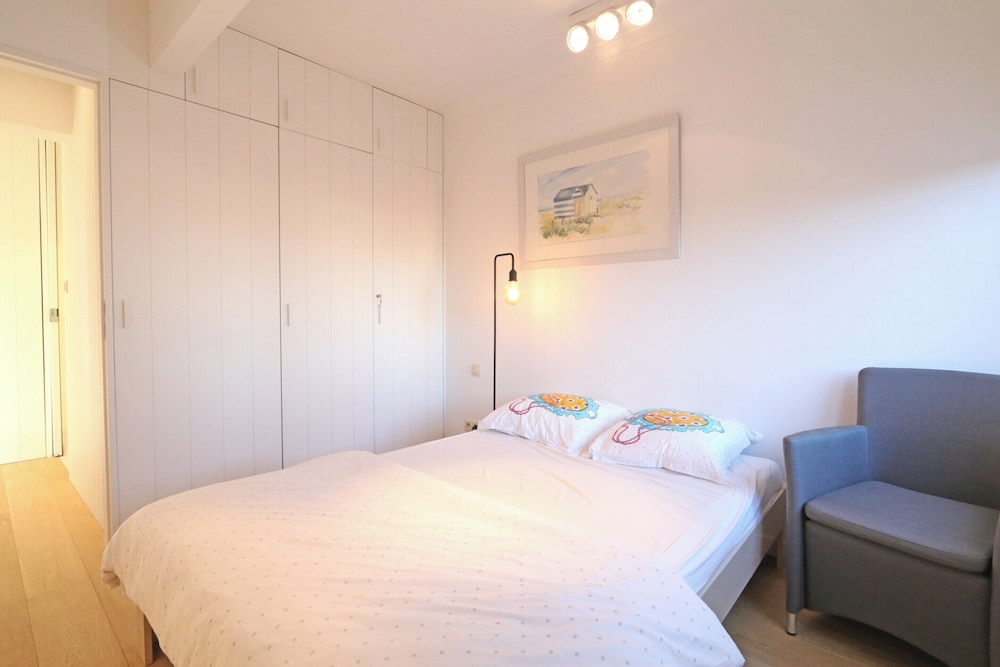 Apartment in Het Zoute With Sea Views
