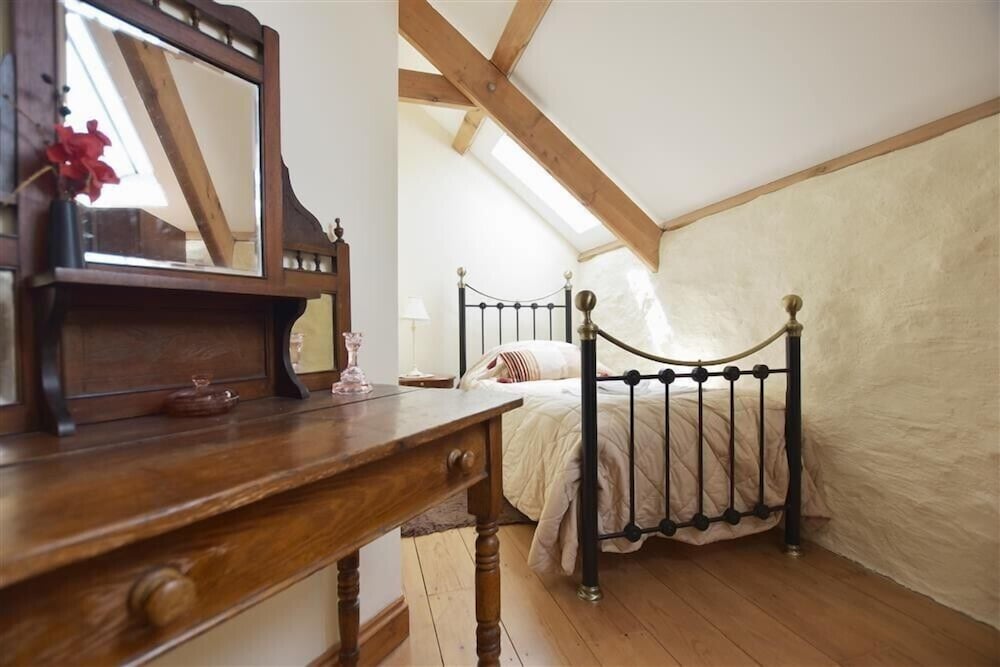 Panteurig Farmhouse
