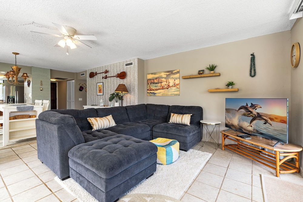 2br, 2BA Condo Across From Magic Sands Pool, AC, Tennis & Bbqs - Vrkcv