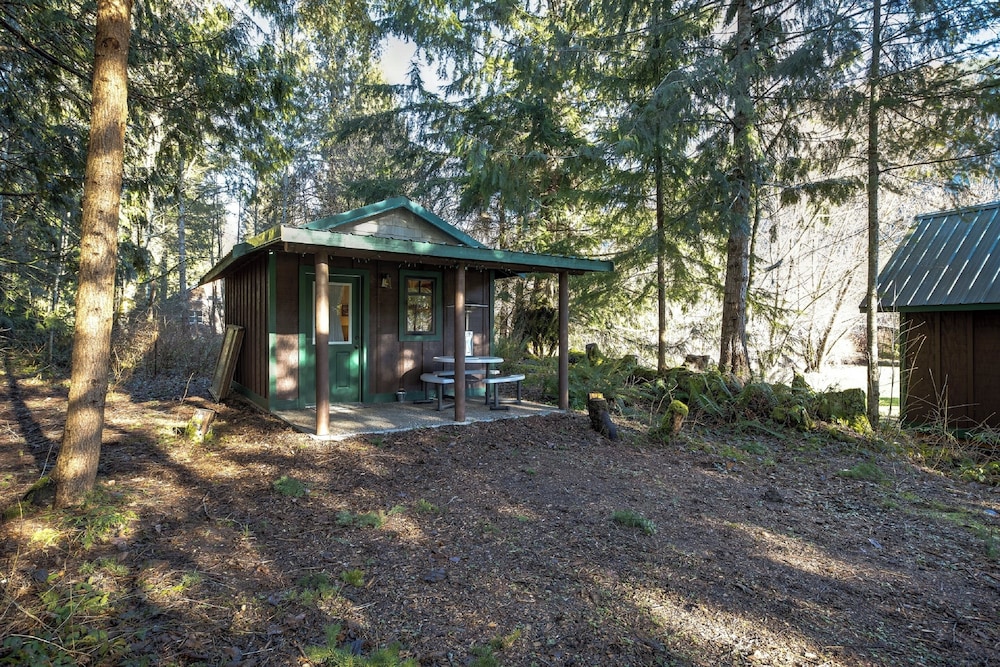 Unique Glamping Experience, Pet Friendly, Sleeps 2