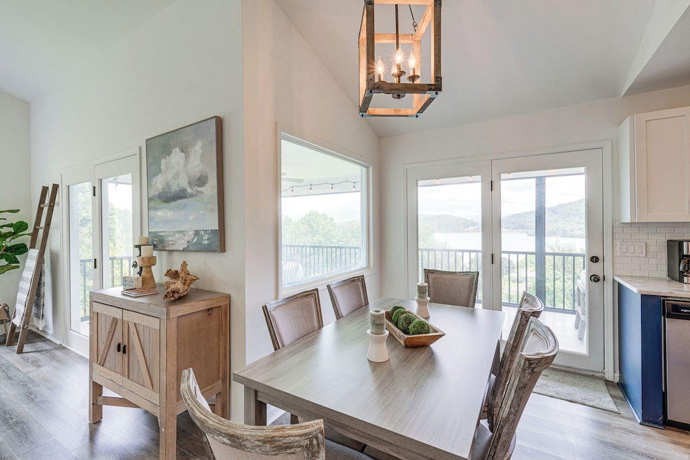 < 1 Mi to Lake Chatuge: Home w/ Mtn & Water Views!