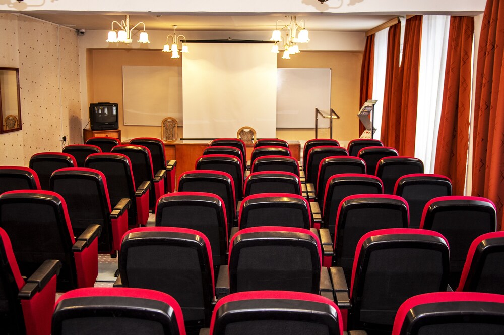meeting & event spaces