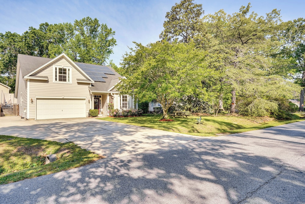 Pool, Porch + Parks: North Charleston Family Home!