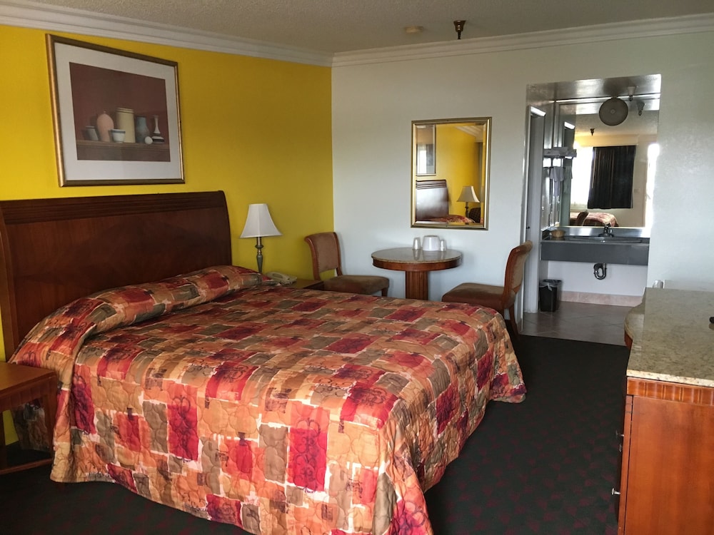 Starlite Motel - Property Image 5