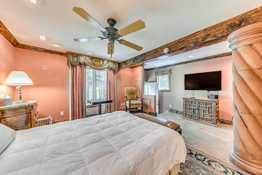 Alamogordo Vacations - Cloudcroft Home w/ Fireplace Near Downtown! - Property Image 3