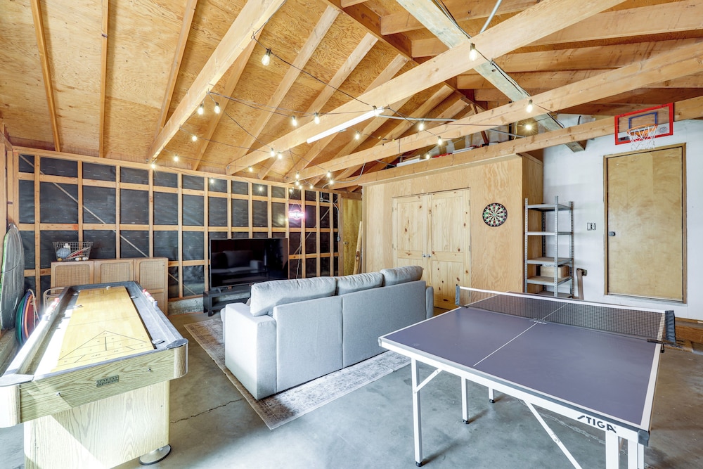 Game Room + Deck: Wooded Big Bear Lake Retreat