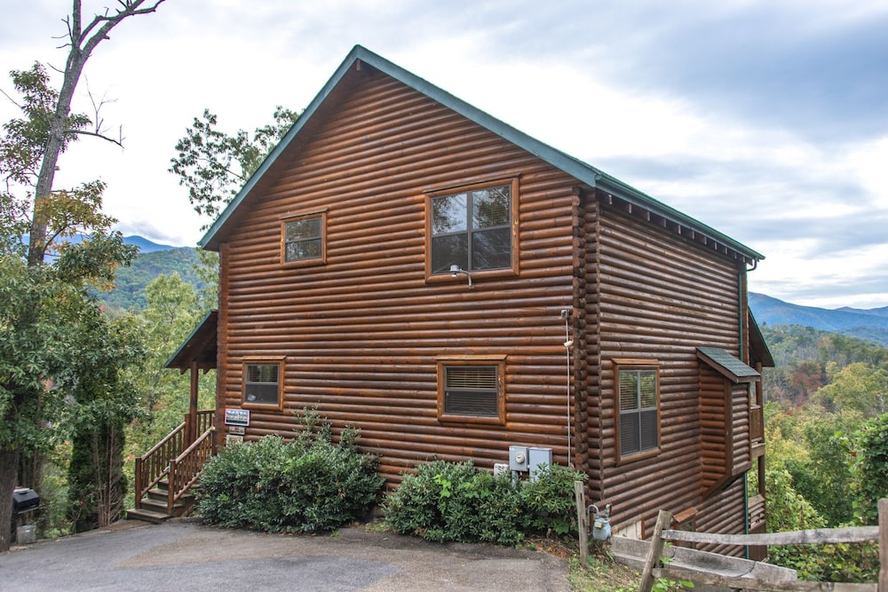 Destiny's Heavenly View by Jackson Mountain Rentals view 4