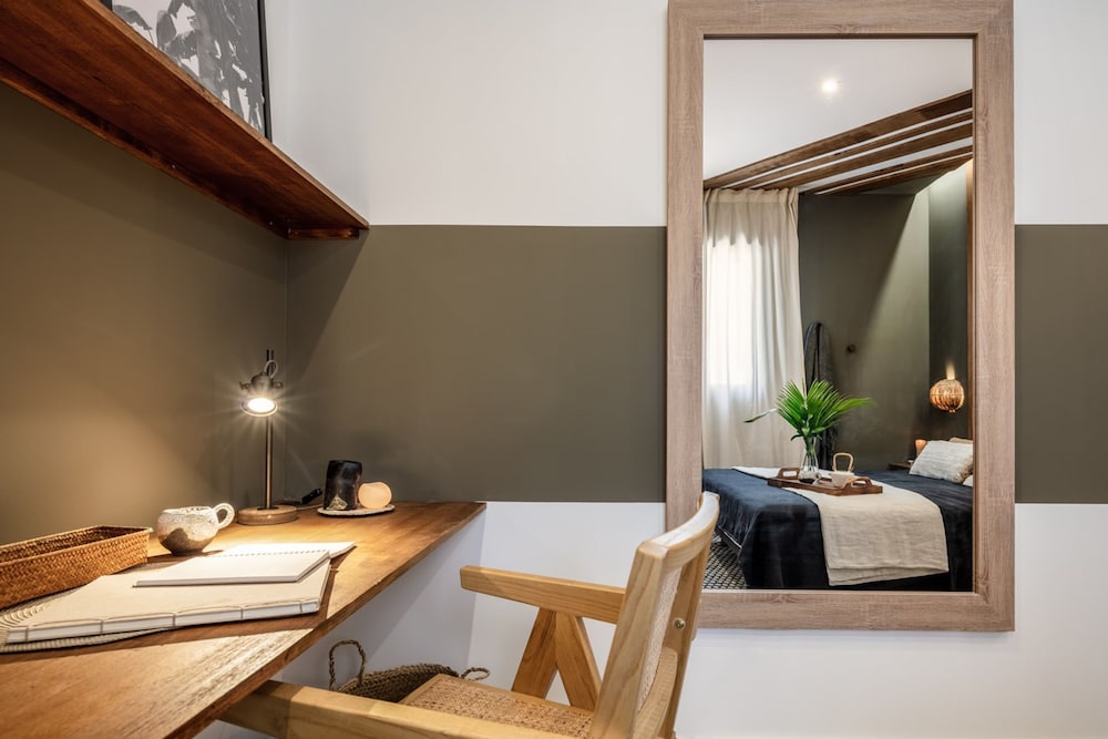 Hema - 2 Bedrooms in Trafalgar