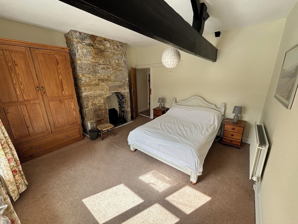 Charming 3-bed Cottage in Upper Wharfedale view 3