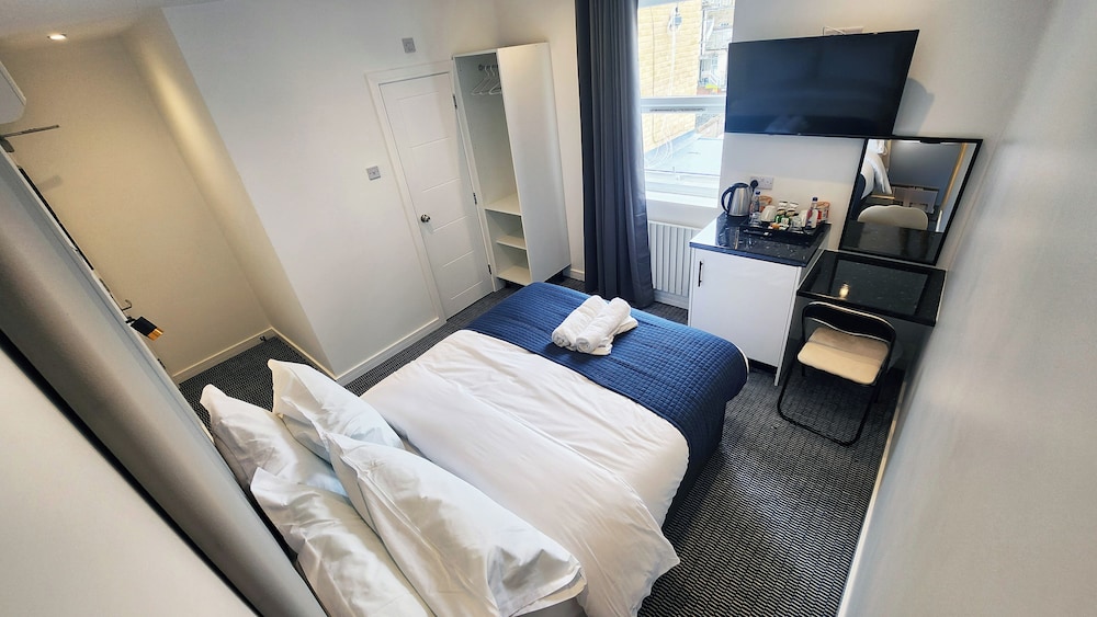 Dover Vacations - ATIS The Park Inn - Property Image 23