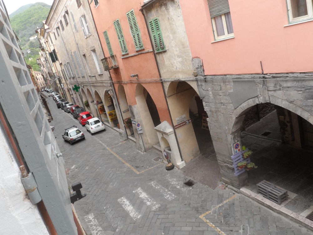 Photo 37
