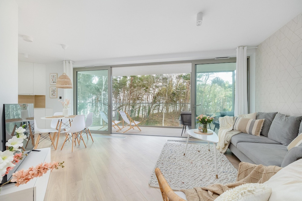 Apartment in Pobierowo With Sea View