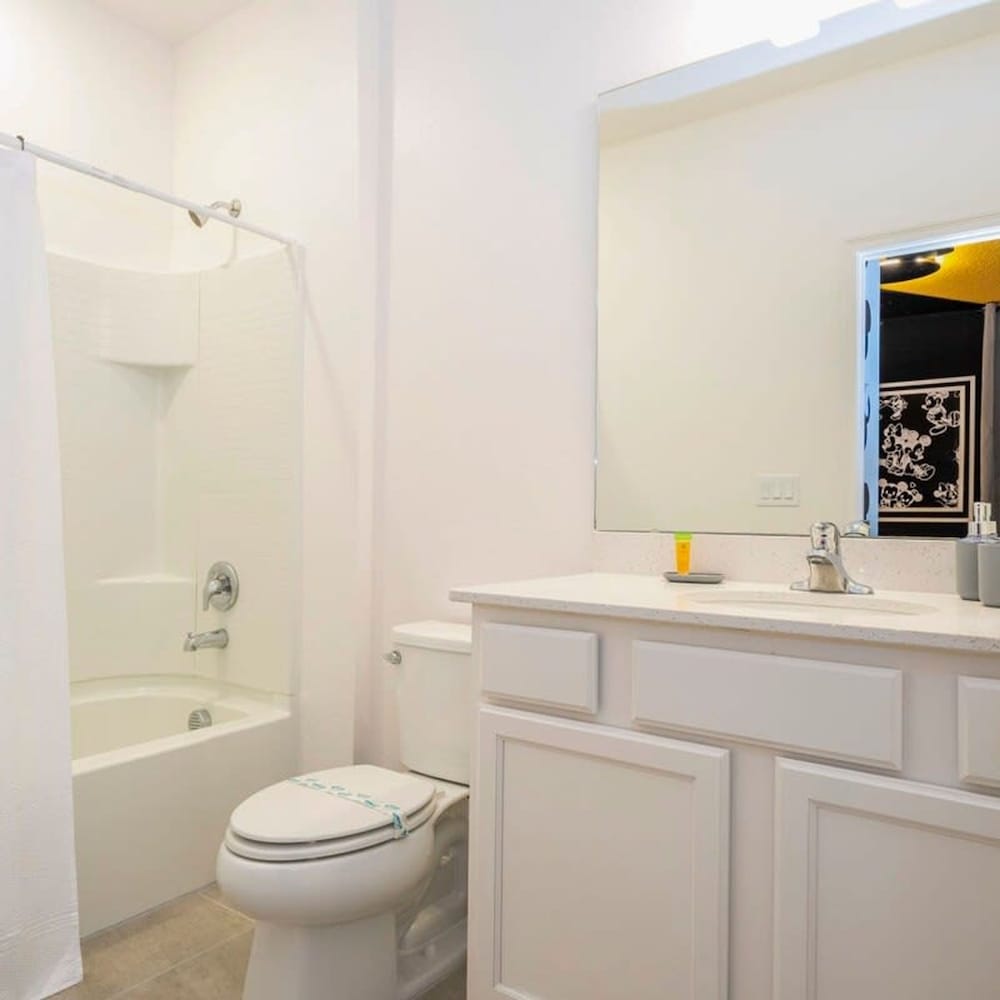 6152 Fantastic Spacious Home for Your Family