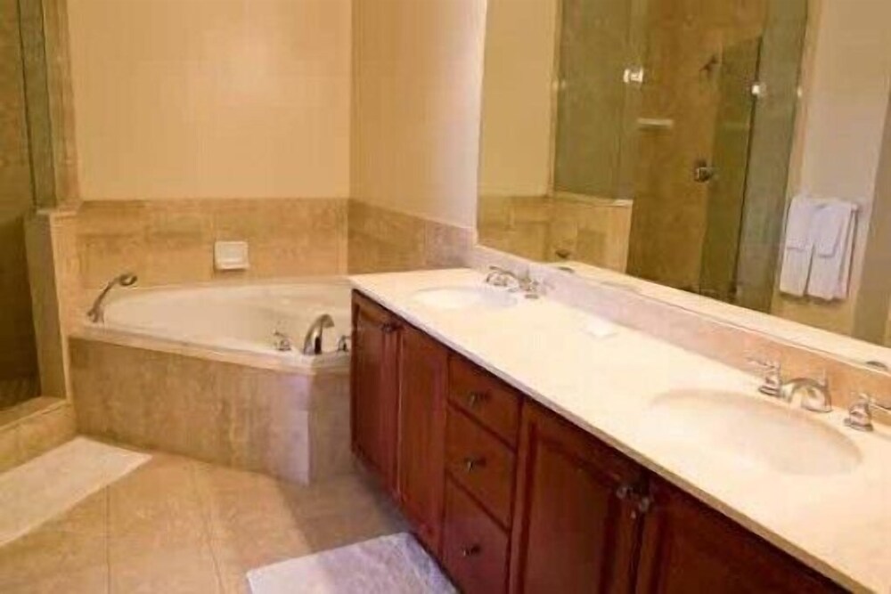 Luxury Penthouse Suite