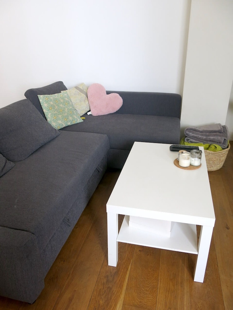 Petit Vinaigriers Republique Citycosy