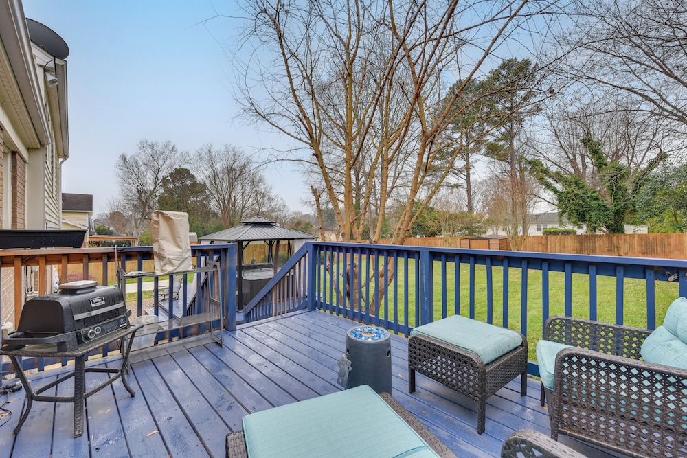 8 Mi to Uptown: Home w/ Hot Tub in Charlotte!
