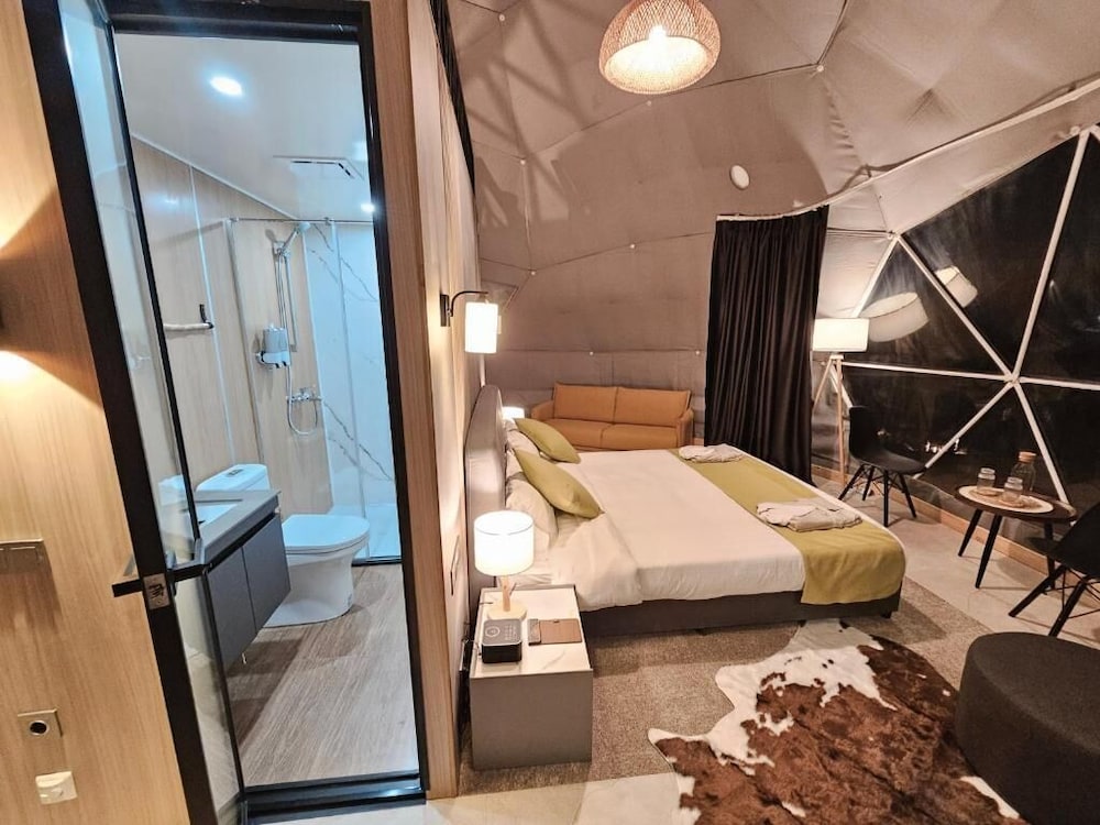 EcoHouse Glamping by ART HOTEL