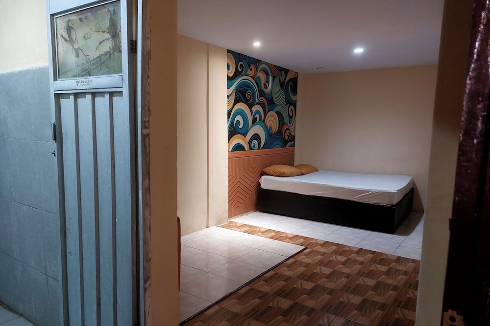 Hotel Warna