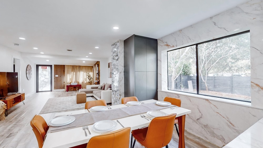 Casa Nirvana 4BR Home With Private Pool