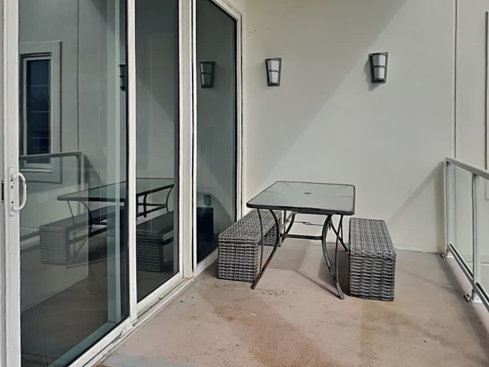 Low Tides by Ryson Vacation Rentals
