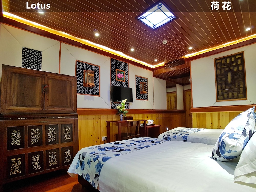 Yangshuo Li River Lodge