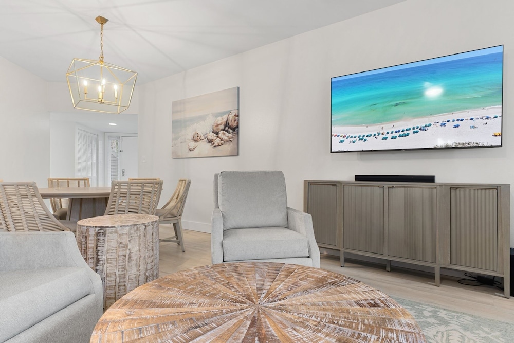 Sea Foam Sanctuary 128 2 Bedroom Condo