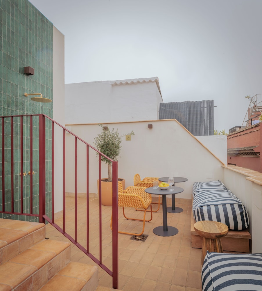 Lirium Casa Patio
